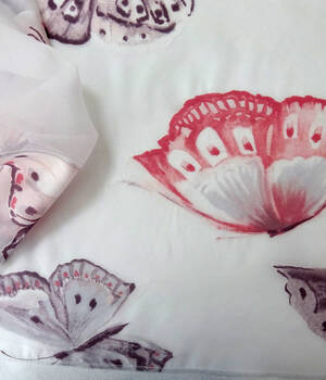 Батист, бабочки