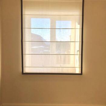 Римская штора на маленькое окно